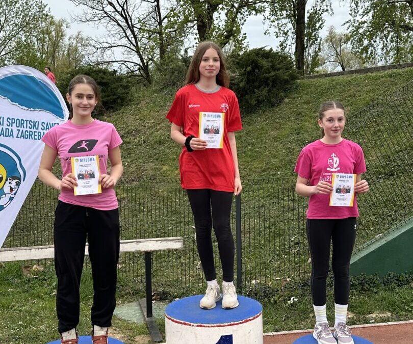 Županijsko atletsko natjecanje djevojaka 4.- 6. razreda – 1. mjesto u bacanju vorteksa